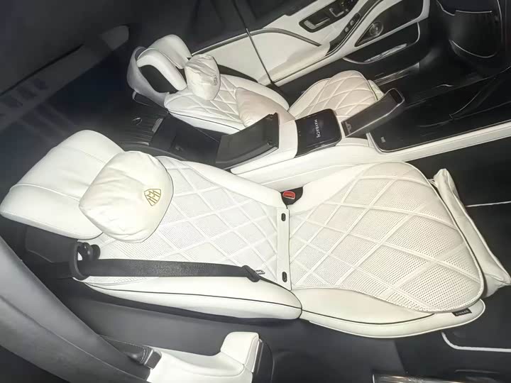 Фото 6 - Mercedes-Benz Maybach S-Class