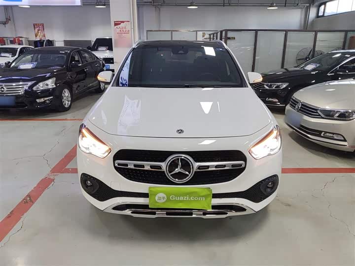 Фото 3 - Mercedes-Benz GLA-Class