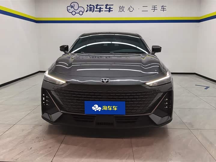 Фото 2 - Changan UNI-V