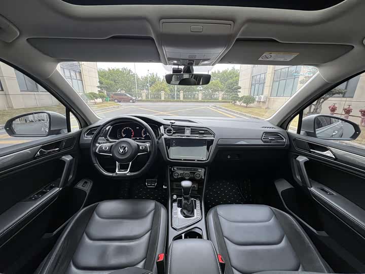 Фото 5 - Volkswagen Tiguan L Pro