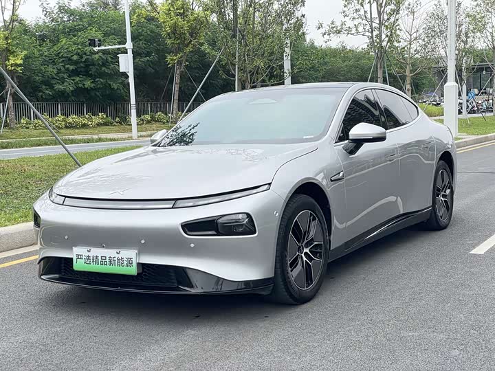 Фото 1 - XPeng P7