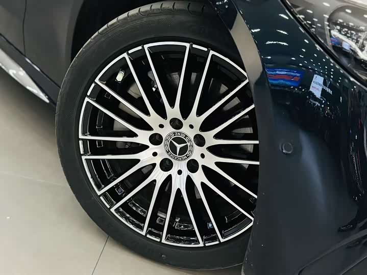 Фото 11 - Mercedes-Benz C-Class