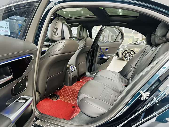 Фото 2 - Mercedes-Benz C-Class