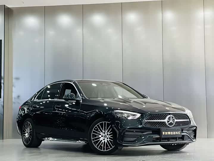 Фото 4 - Mercedes-Benz C-Class