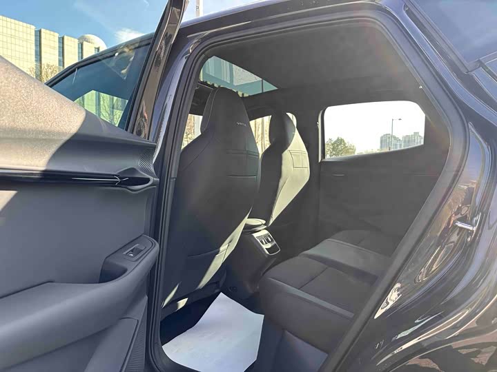 Фото 6 - Volkswagen ID.Unyx