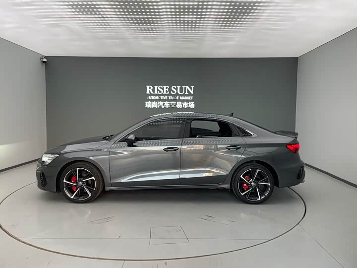 Фото 10 - Audi A3