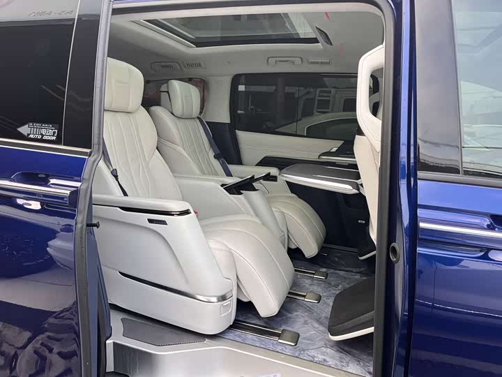 Фото 11 - Buick GL8 Century