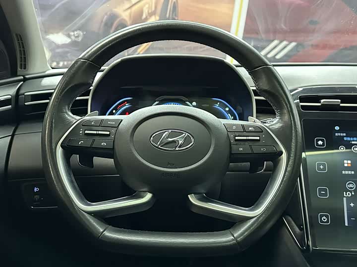 Фото 16 - Hyundai Tucson L