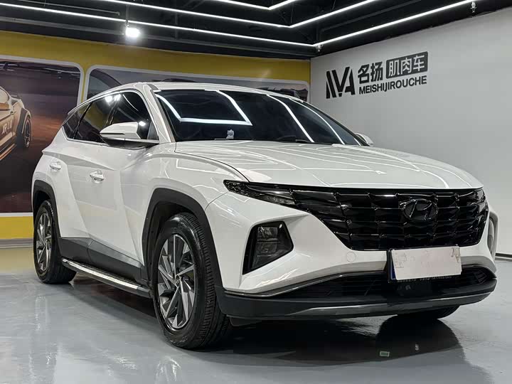 Фото 3 - Hyundai Tucson L