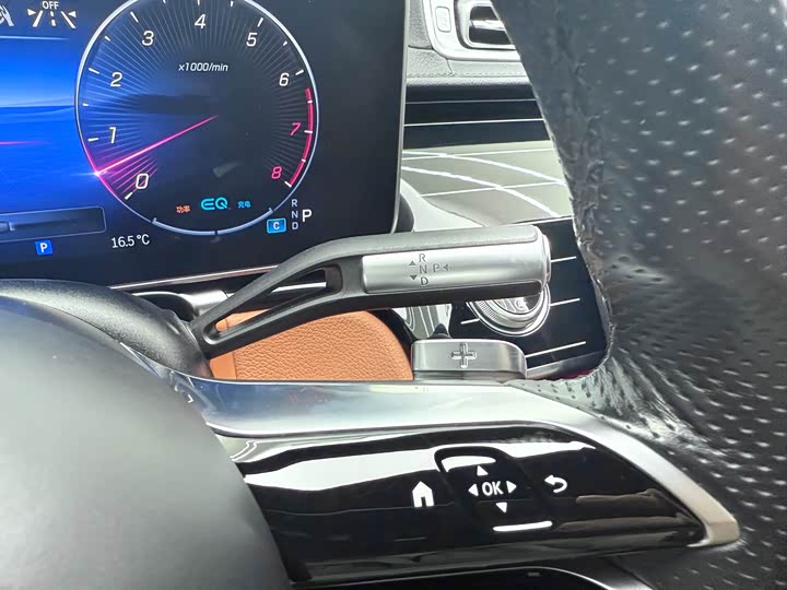 Фото 14 - Mercedes-Benz S-Class