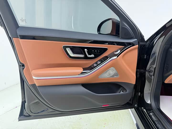 Фото 7 - Mercedes-Benz S-Class