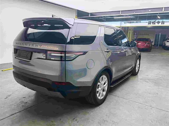 Фото 4 - Land Rover Discovery