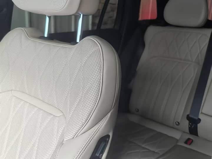 Фото 7 - Geely Monjaro