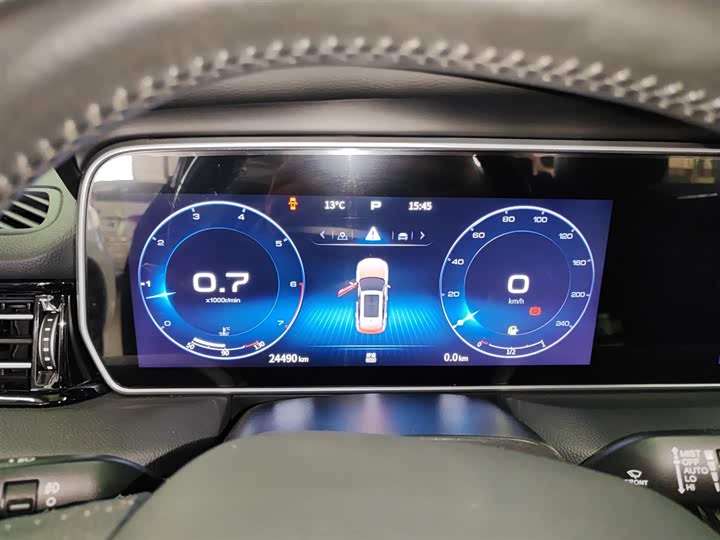 Фото 12 - Hongqi HS5