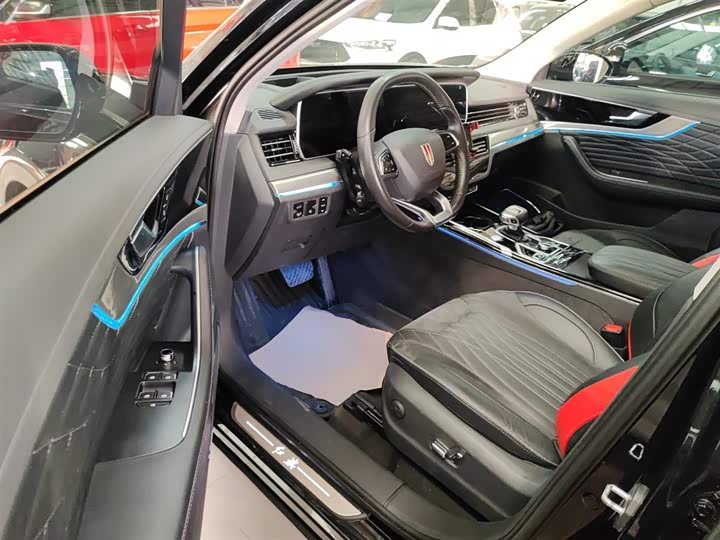 Фото 16 - Hongqi HS5