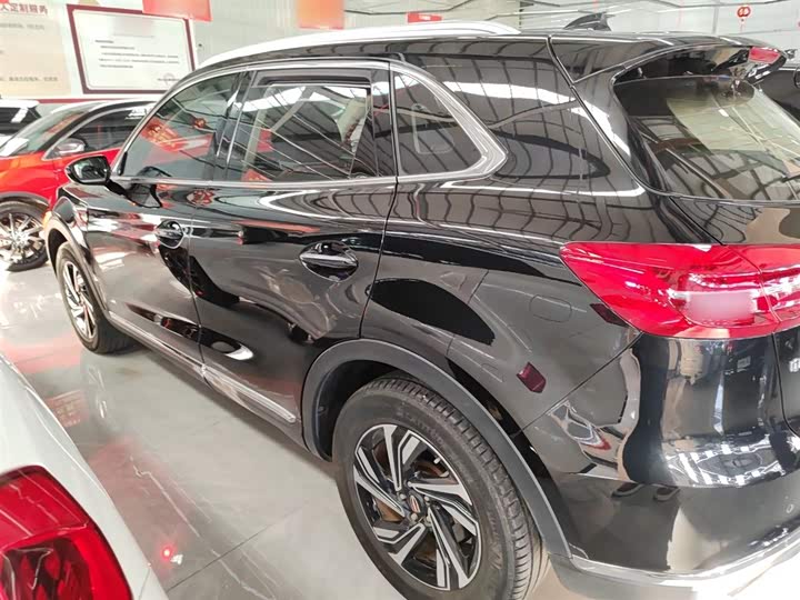 Фото 5 - Hongqi HS5