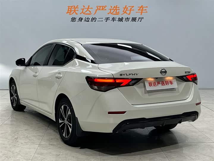 Фото 23 - Nissan Sylphy