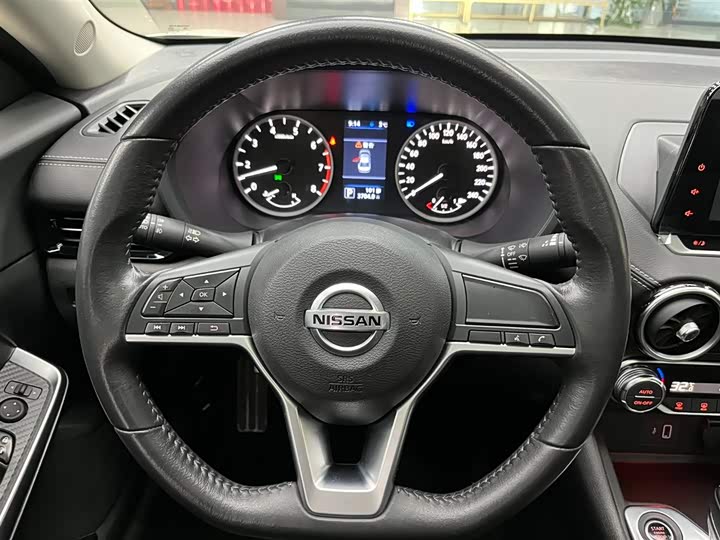 Фото 3 - Nissan Sylphy