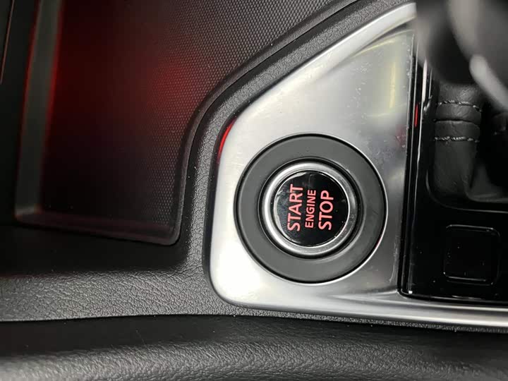 Фото 4 - Nissan Sylphy