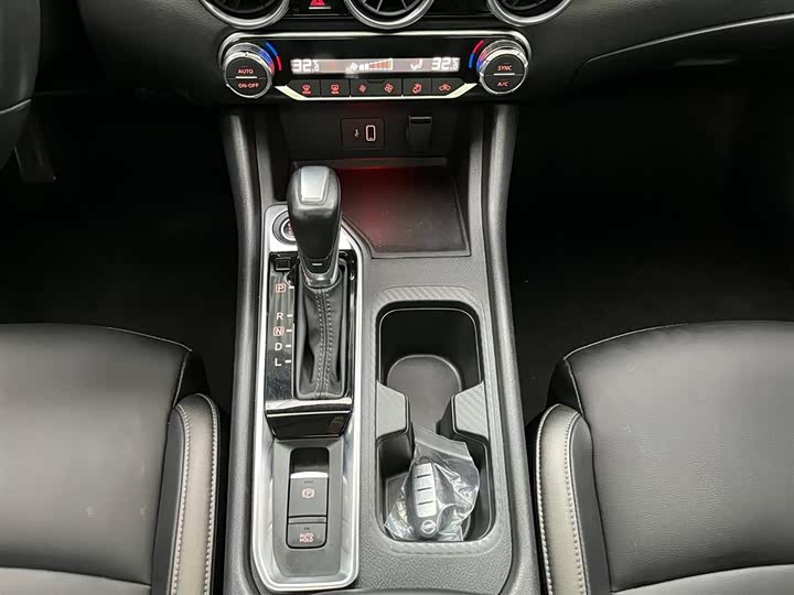 Фото 5 - Nissan Sylphy