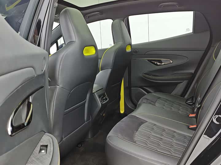 Фото 13 - Changan UNI-T