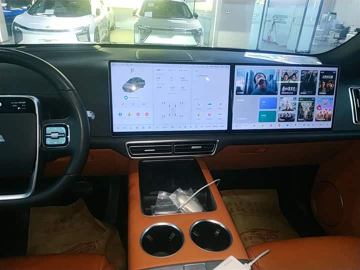 Фото 13 - LiXiang L7