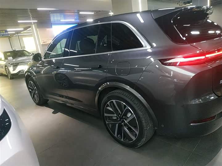 Фото 5 - LiXiang L7