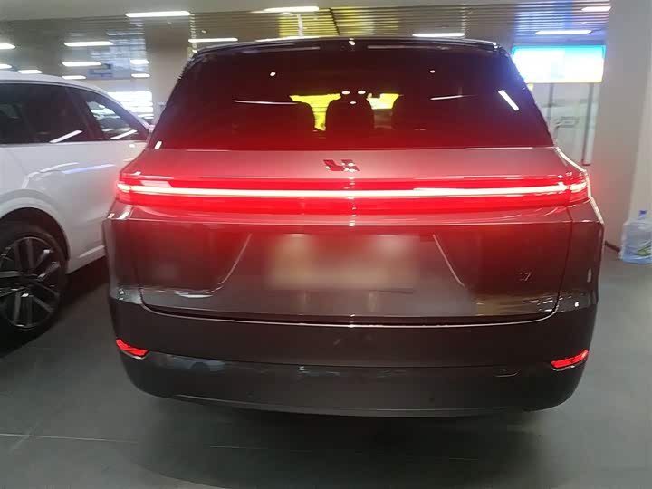 Фото 6 - LiXiang L7