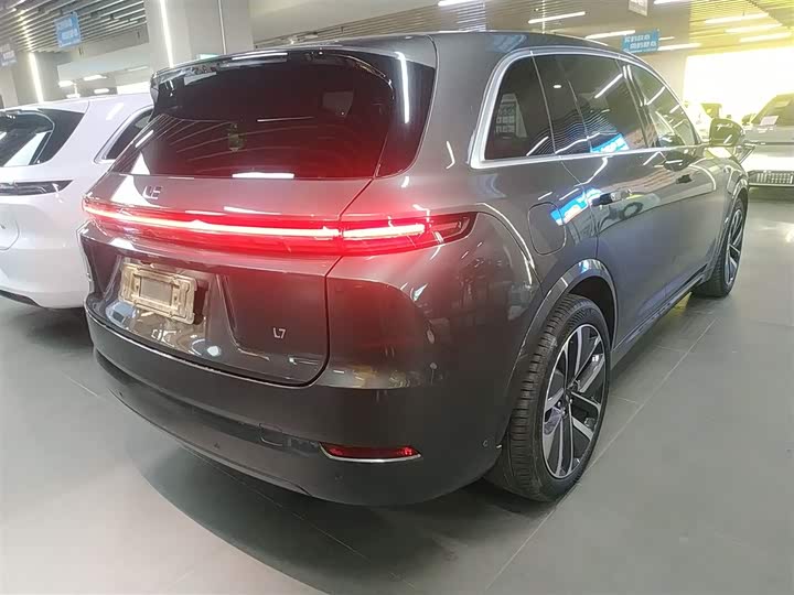 Фото 7 - LiXiang L7