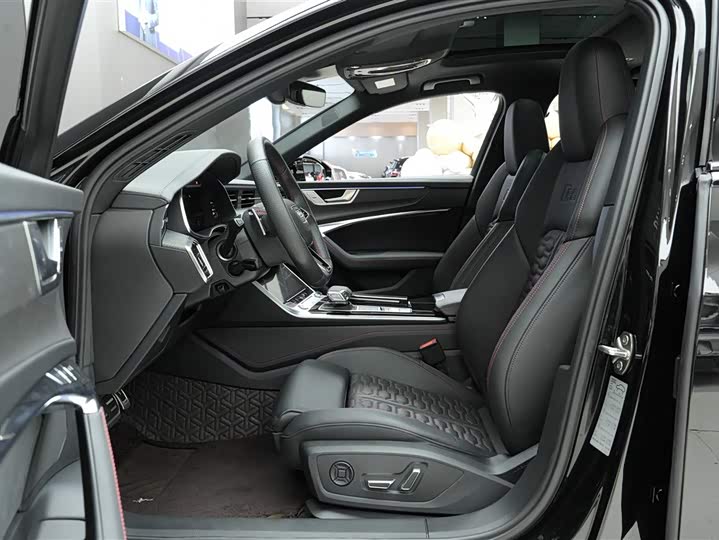 Фото 12 - Audi RS 6