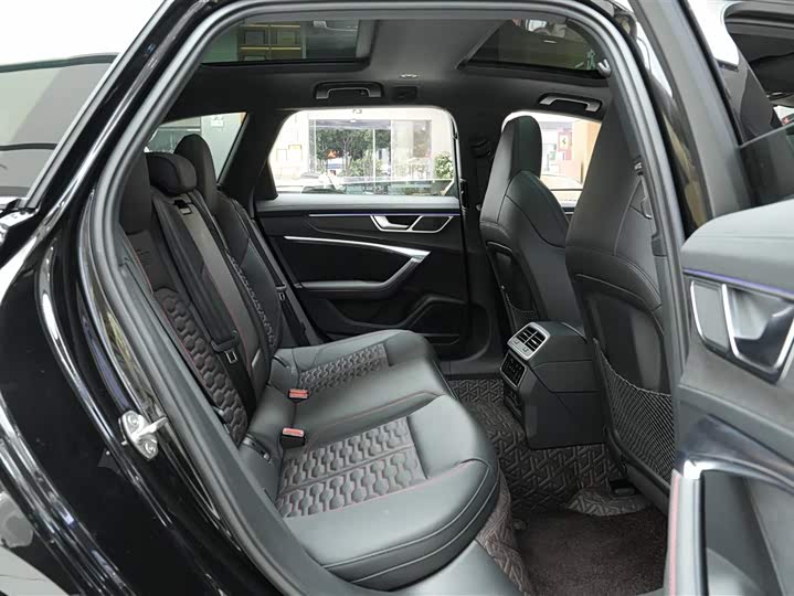 Фото 14 - Audi RS 6