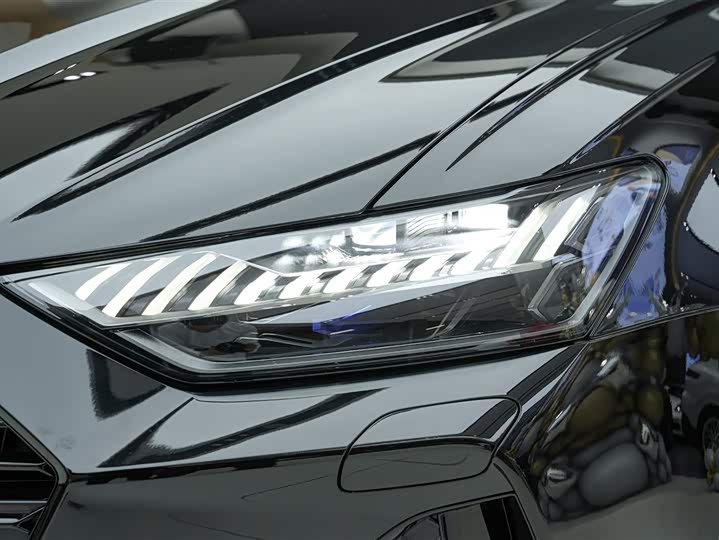 Фото 22 - Audi RS 6