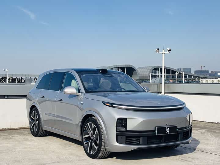 Фото 1 - LiXiang L8