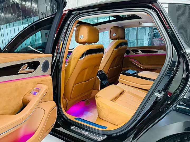 Фото 4 - Hongqi H9