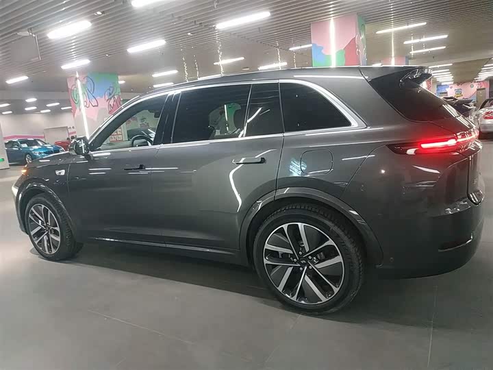 Фото 5 - LiXiang L7