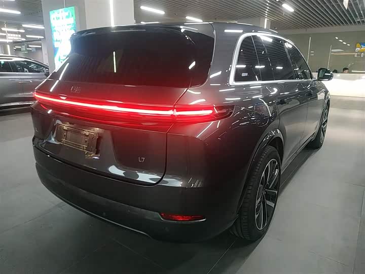 Фото 7 - LiXiang L7