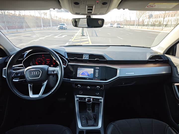 Фото 11 - Audi Q3