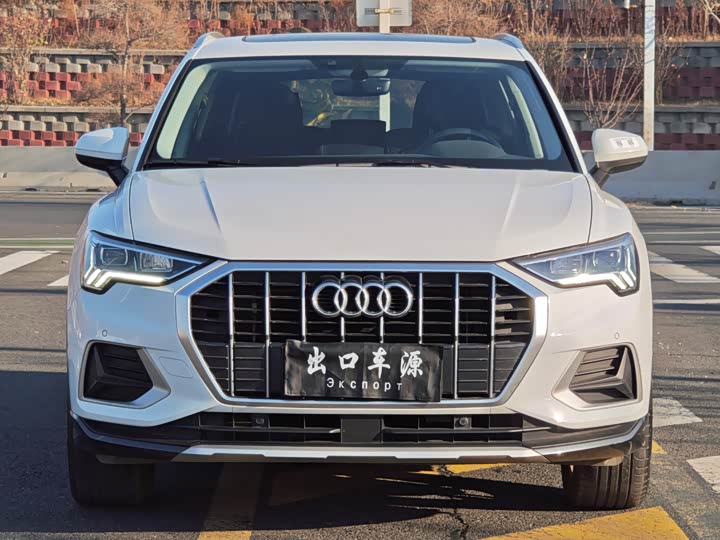 Фото 2 - Audi Q3