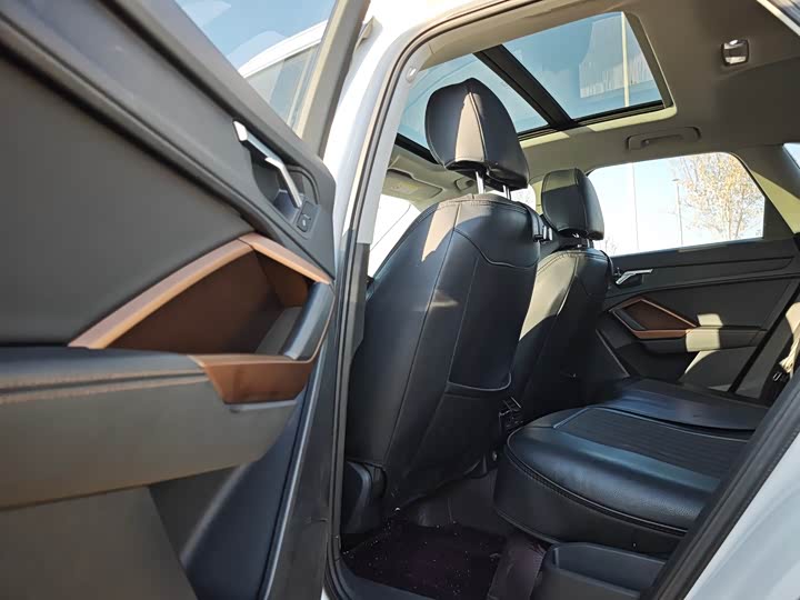 Фото 7 - Audi Q3