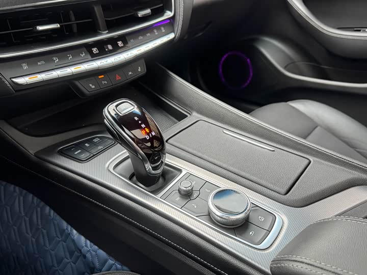 Фото 24 - Cadillac CT5