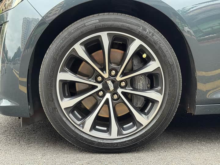 Фото 32 - Cadillac CT5