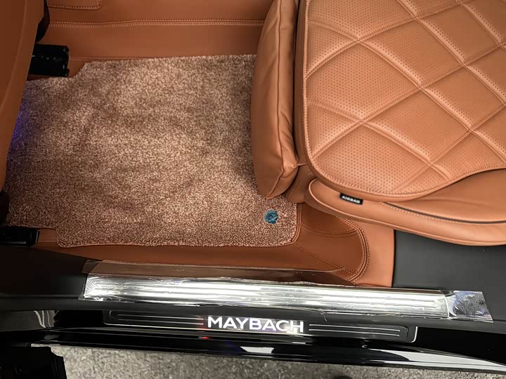 Фото 11 - Mercedes-Benz Maybach S-Class