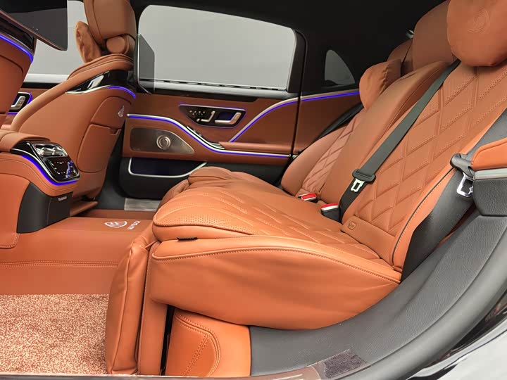 Фото 12 - Mercedes-Benz Maybach S-Class