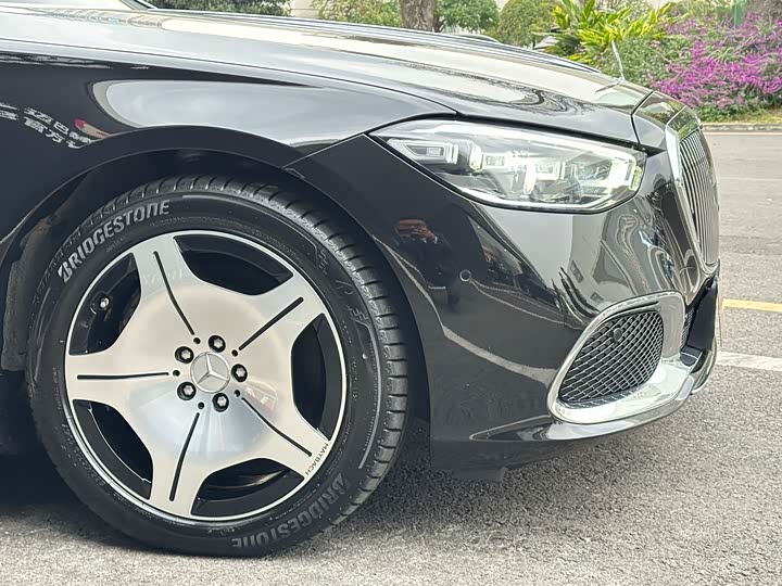 Фото 19 - Mercedes-Benz Maybach S-Class