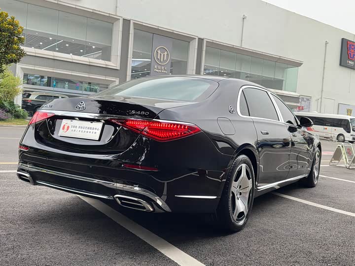 Фото 20 - Mercedes-Benz Maybach S-Class