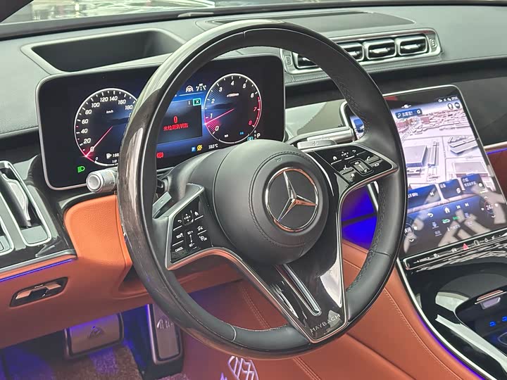 Фото 4 - Mercedes-Benz Maybach S-Class