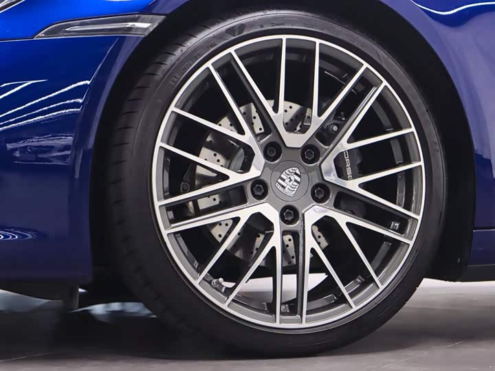 Фото 21 - Porsche 911