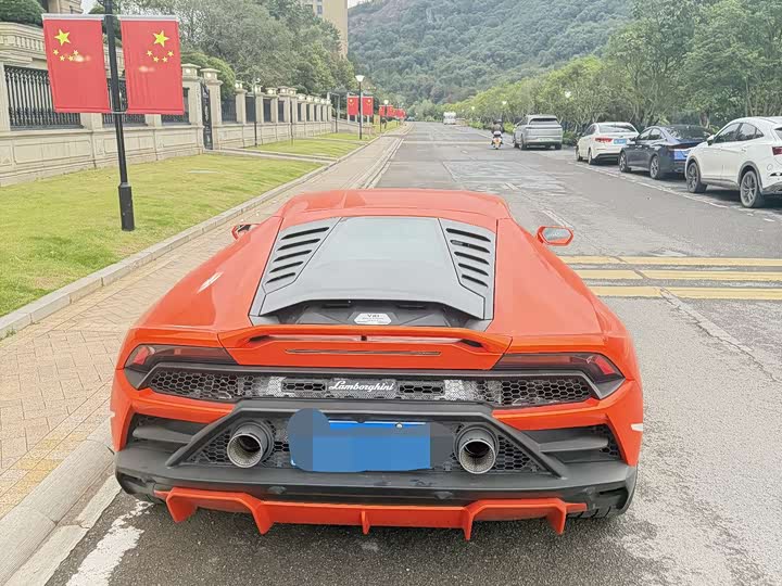 Фото 5 - Lamborghini Huracán