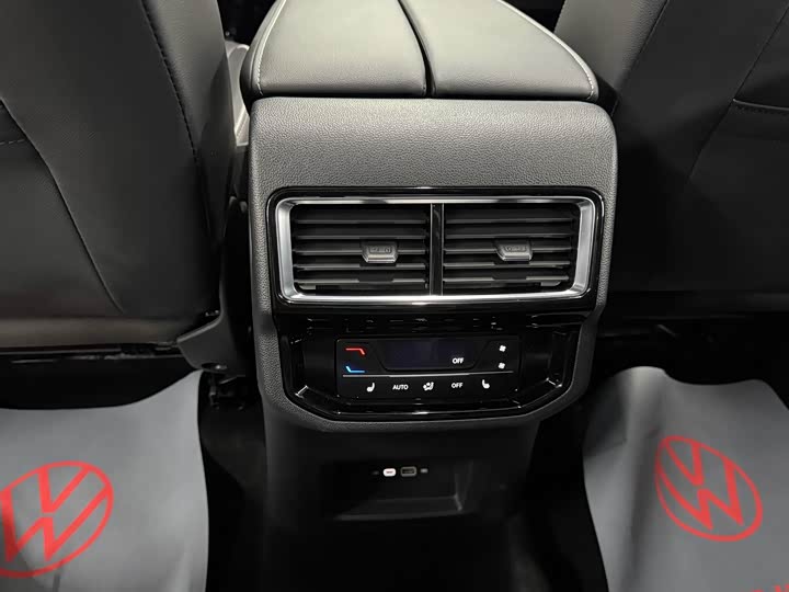 Фото 18 - Volkswagen Teramont Pro