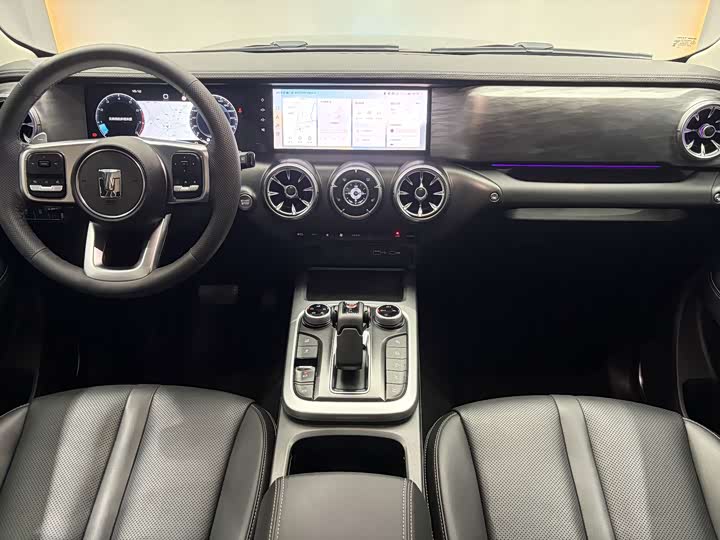 Фото 7 - Tank 300